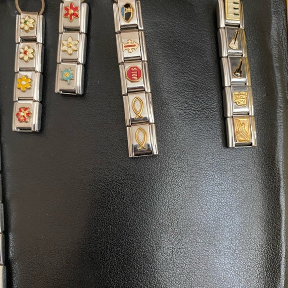 Manuel Zed Charms - Picture 2 of 9